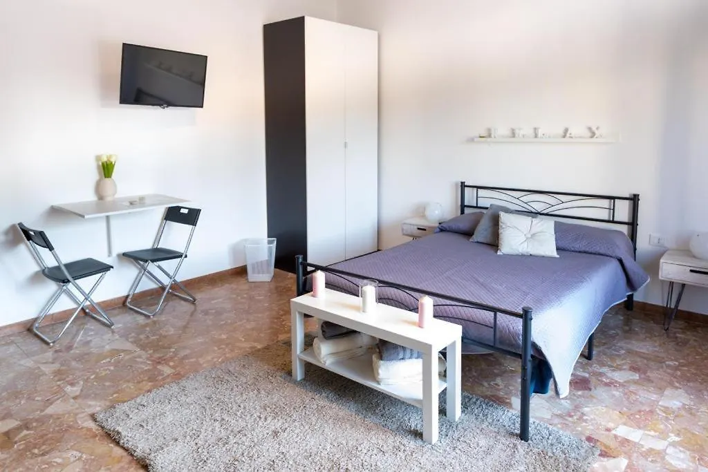Affittacamere Elite Home Monfalcone Italia